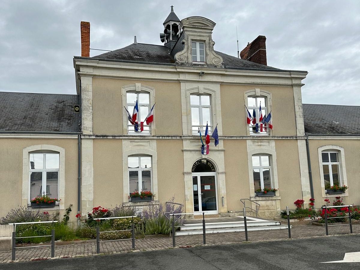 pose de film miroir dans les collectivités